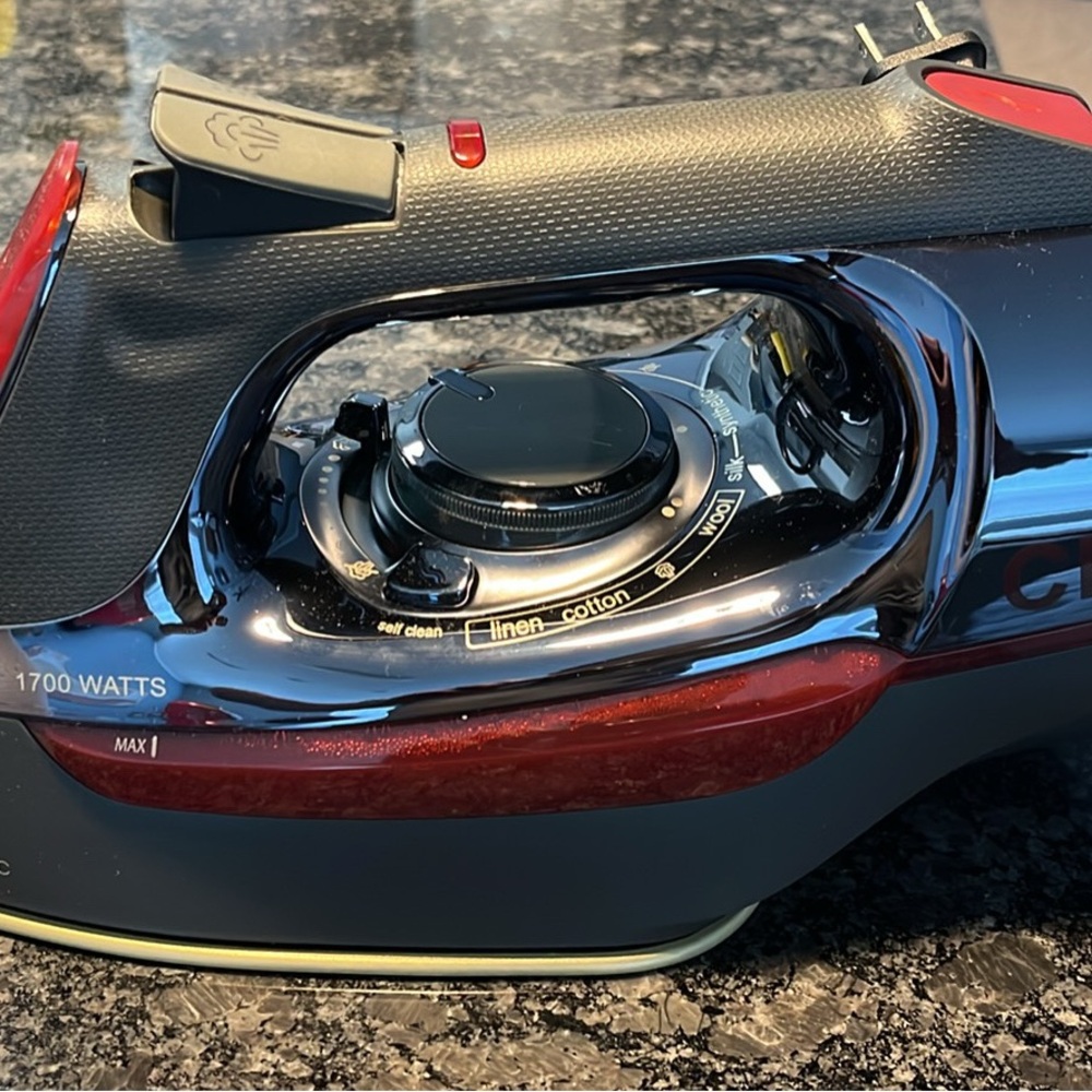CHI titanium ceramic steam iron - 1700 Watts
